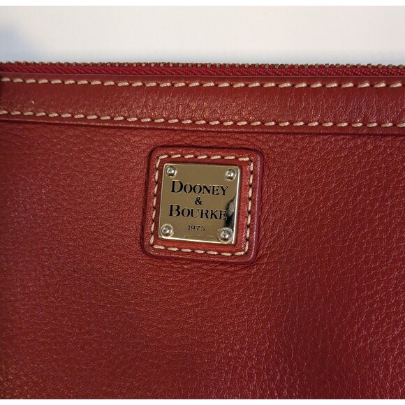 Dooney and Bourke Large Slim Wristlet Pebble Grain Leather Red w/Gold Clutch Bag - Picture 3 of 7